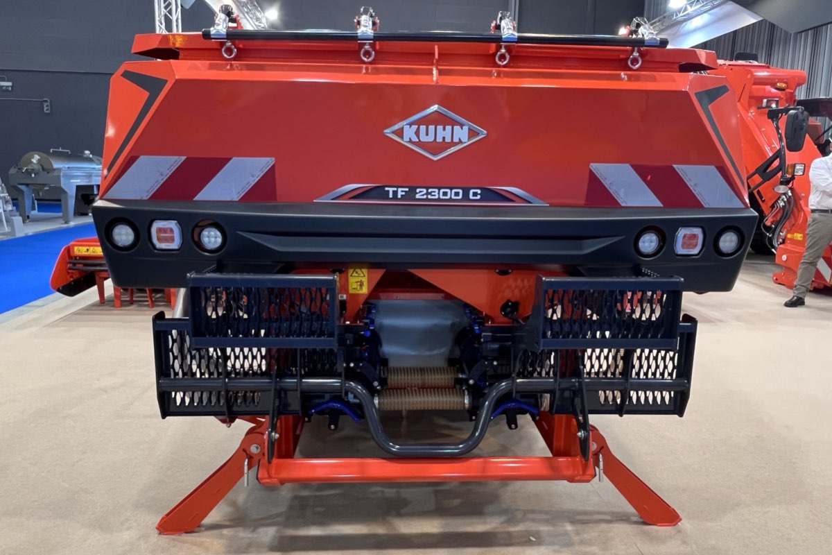 tramoggia TF 2300 KUHN Agrilevante 2025.001.jpeg